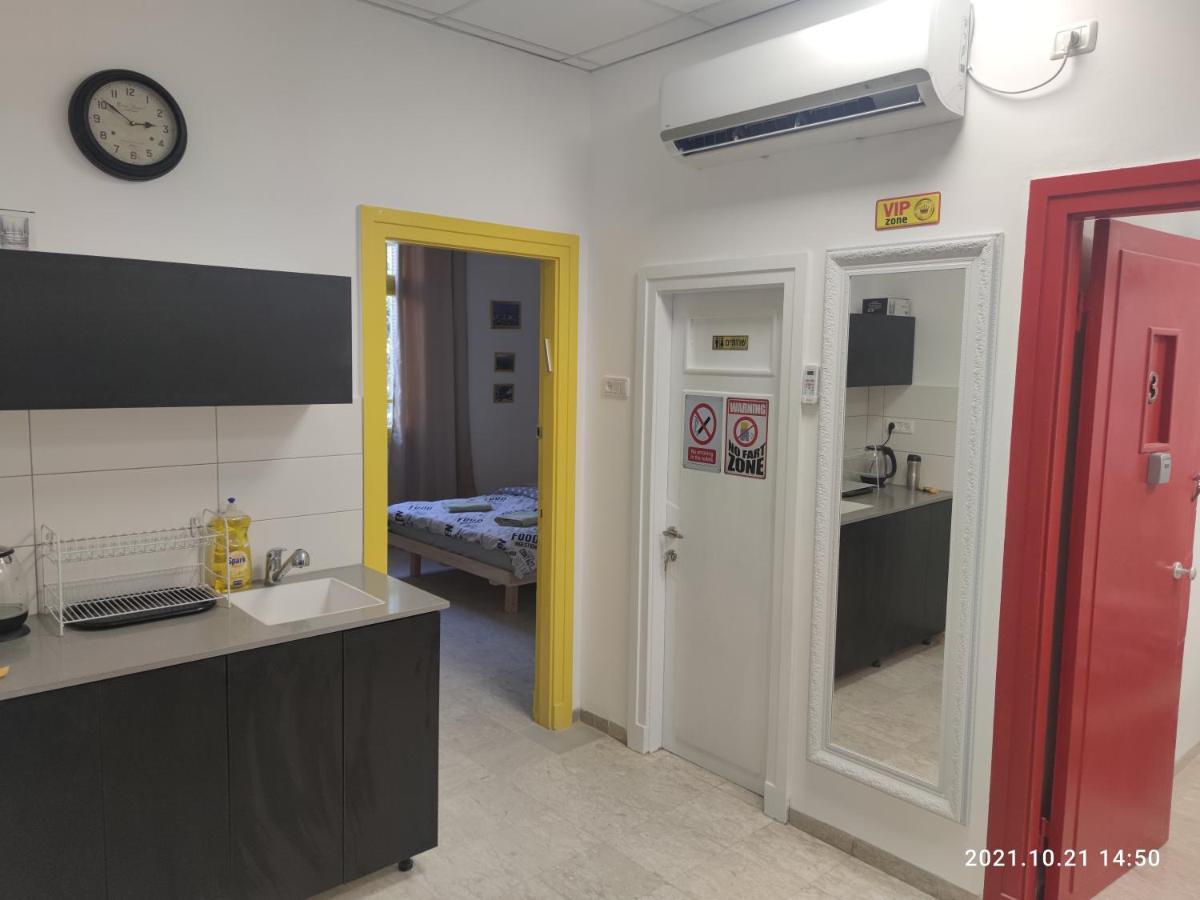 Apartment Comfy - For A Quiet, Family Holiday Without Parties Haifa Exterior foto